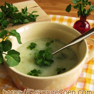 Feestelijke Waterkerssoep