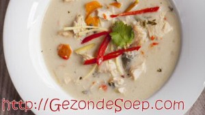 Proef Thailand thuis met dit authentieke Tom Kha Kai recept Thaise kippensoep