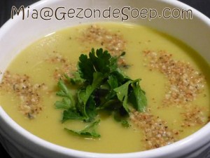 Eenvoudige courgettesoep